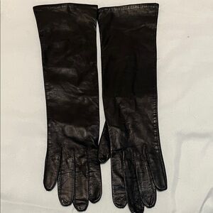Elegant vintage Black Leather Gloves